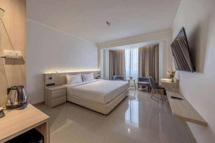 Room 17 of 87