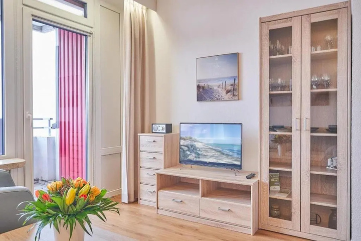 Room 3 of 18