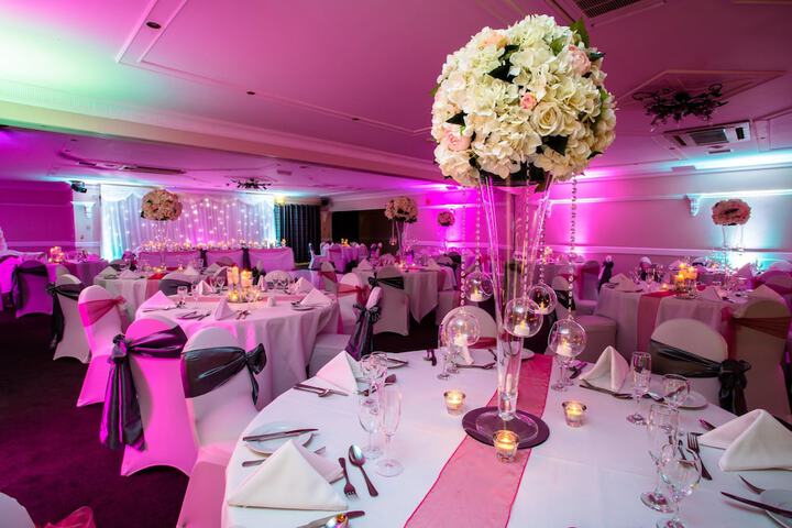 Ballroom/Hall 75 of 133