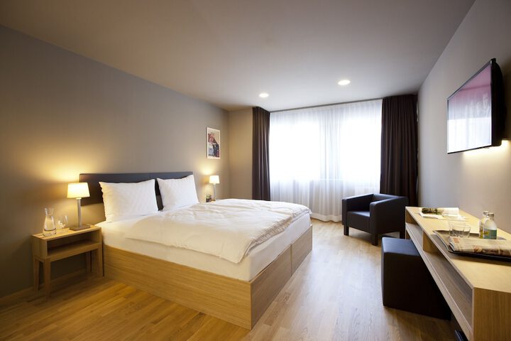 Room 18 of 52