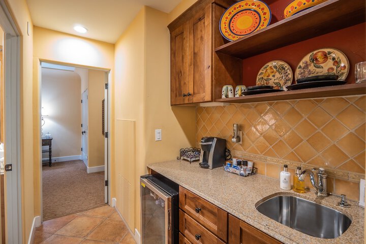 Private kitchenette