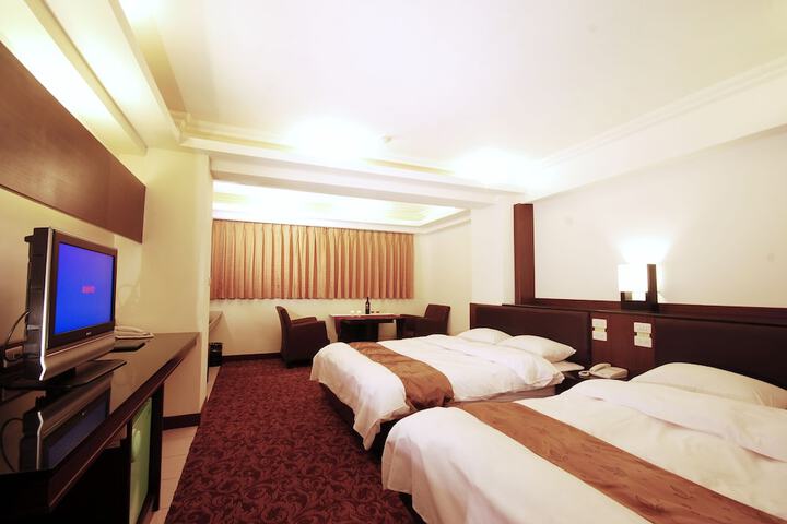Room 25 of 44