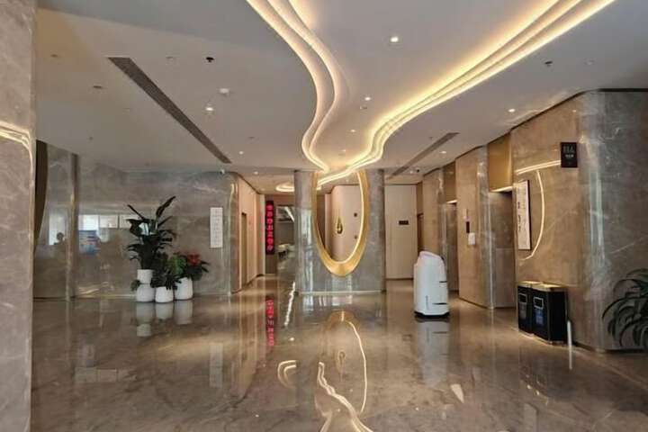 Hotel Interior 4 of 62