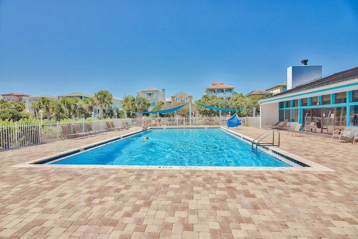 Pool 50 of 71