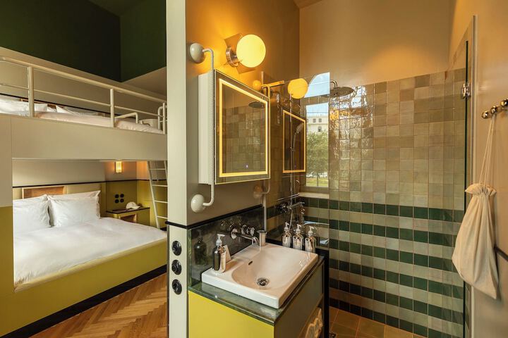 Room 34 of 57