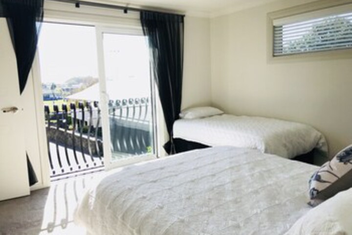 Room 16 of 20