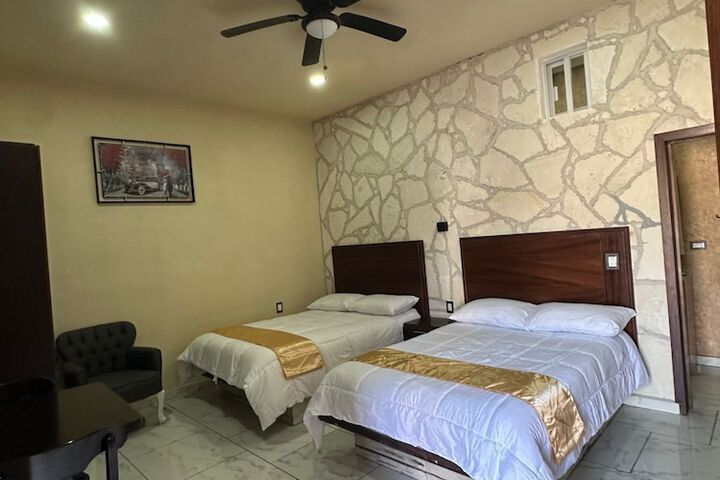 Room 10 of 40