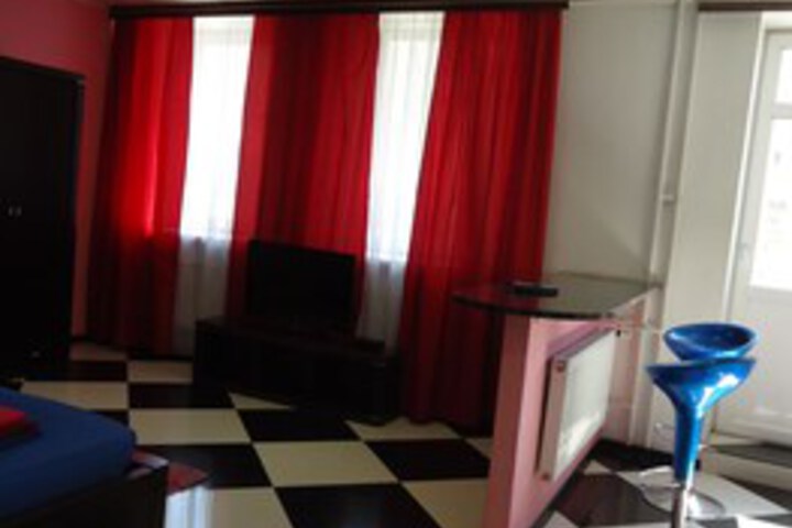 Room 80 of 92