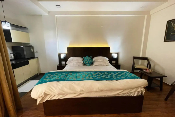 Room 5 of 5