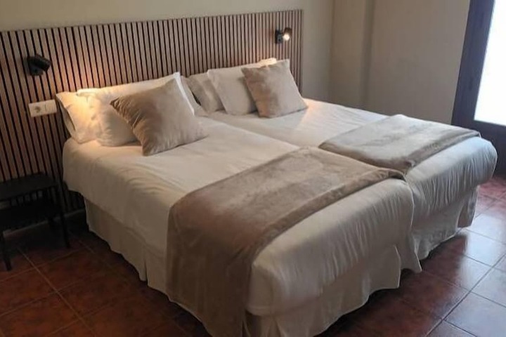 Room 10 of 46