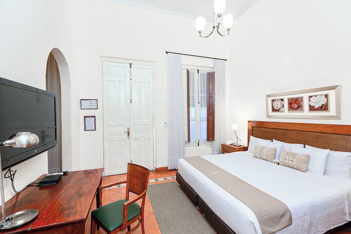 Room 14 of 43