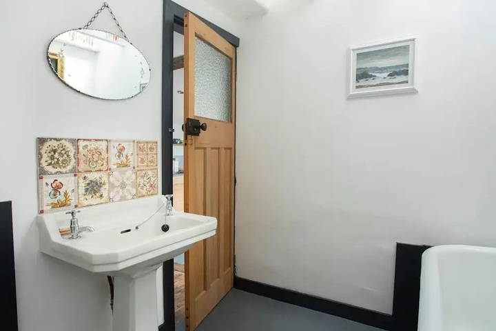 Room 7 of 20