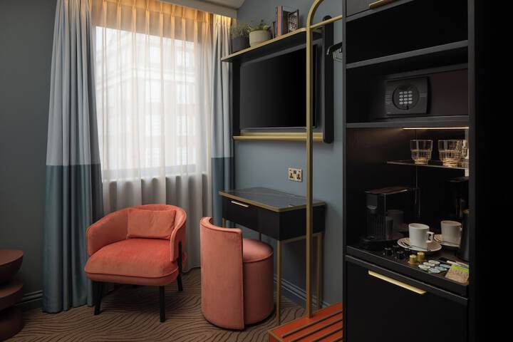Room 7 of 46