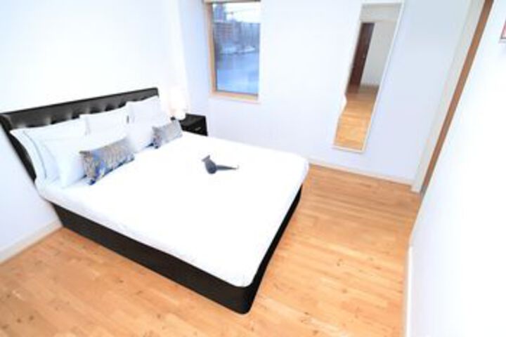 Room 14 of 22