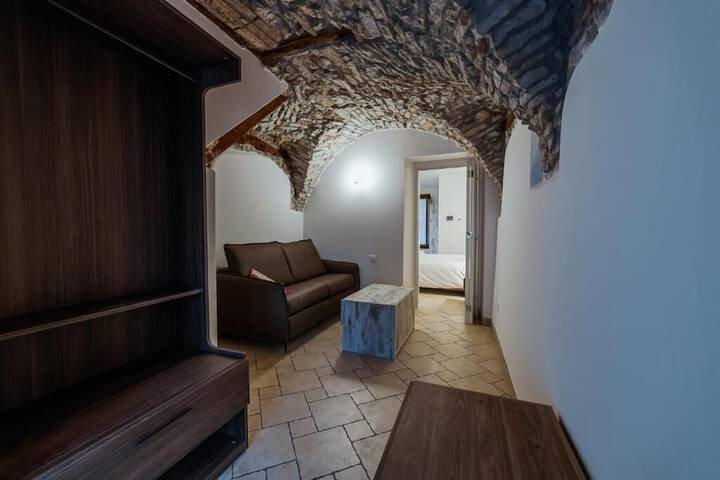 Room 2 of 30
