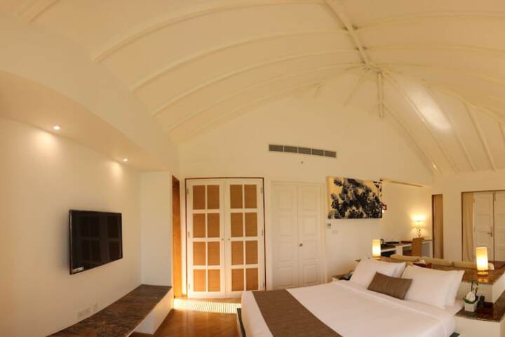 Room 9 of 45