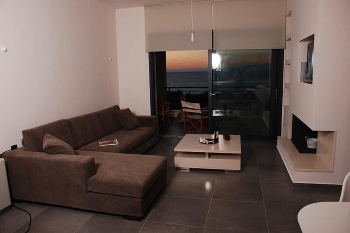 Room 28 of 44