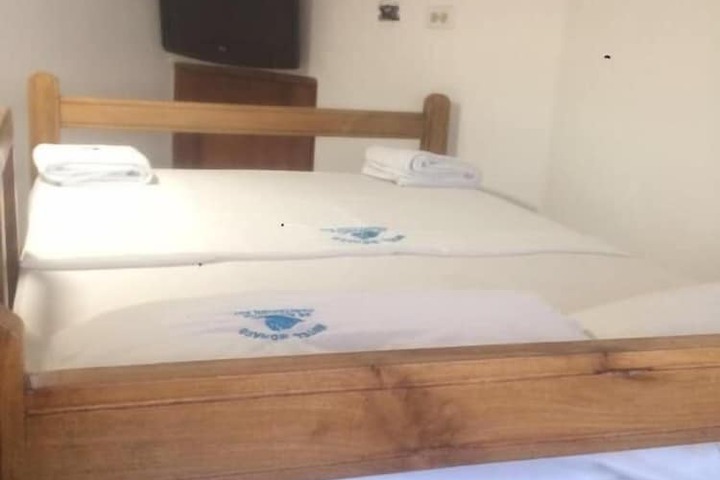 Room 3 of 46