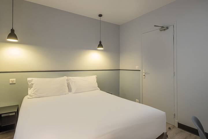 Room 25 of 64