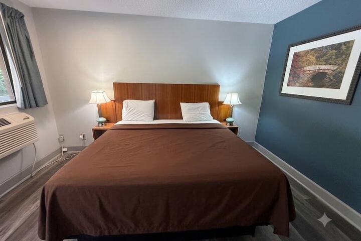 Room 3 of 5