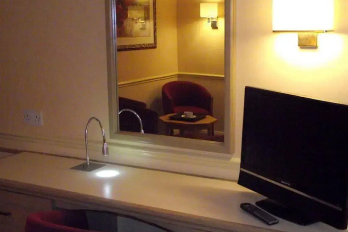 Room 3 of 3