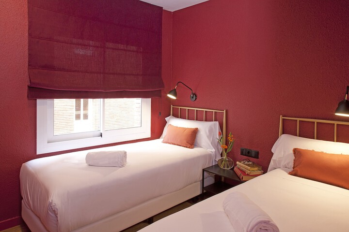 Room 6 of 65