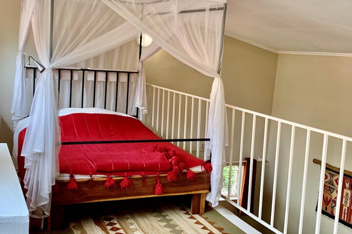 Room 8 of 38