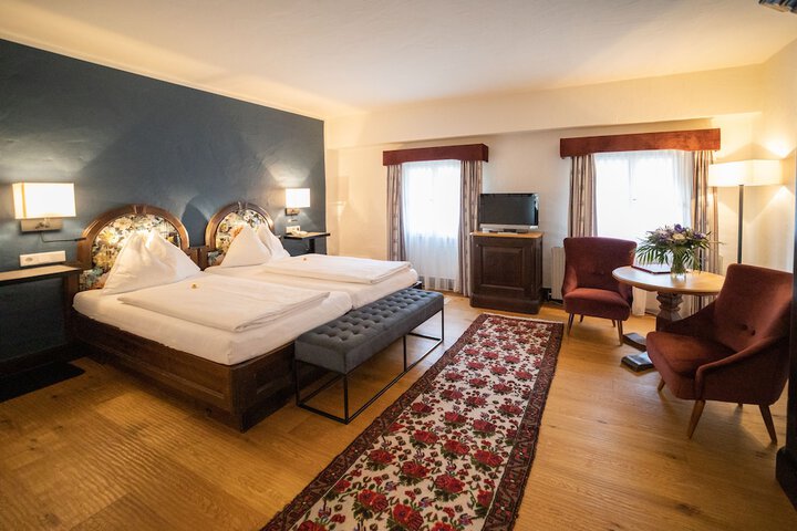Room 48 of 73