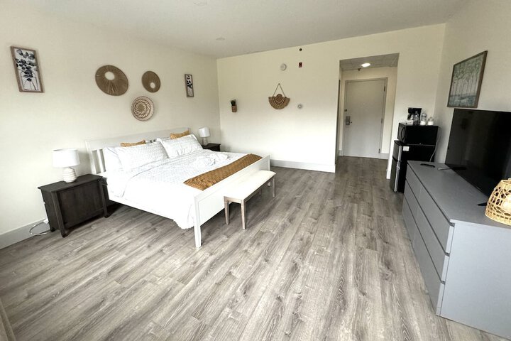 Room 12 of 51