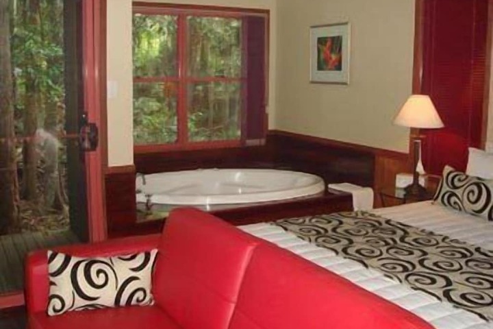 Room 7 of 31
