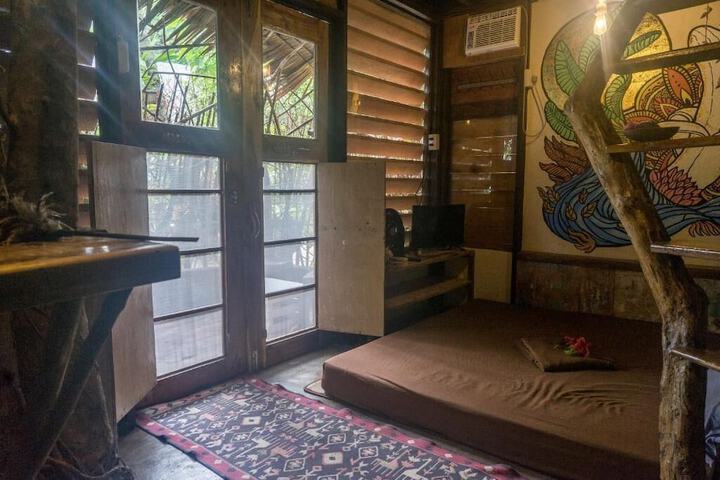 Room 7 of 50