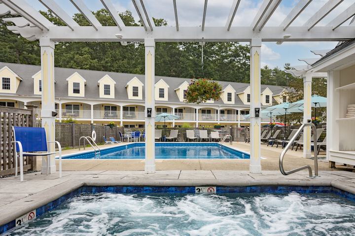 Pool 56 of 82