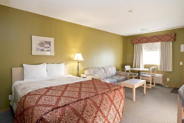 Room 13 of 25