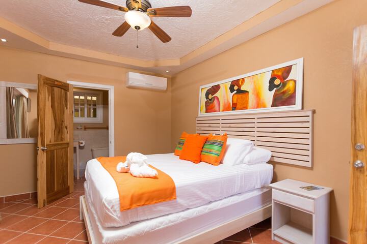 Room 2 of 67