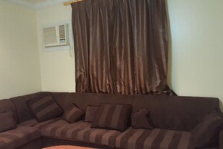 Room 13 of 16