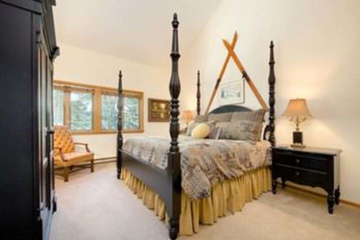 Room 4 of 41