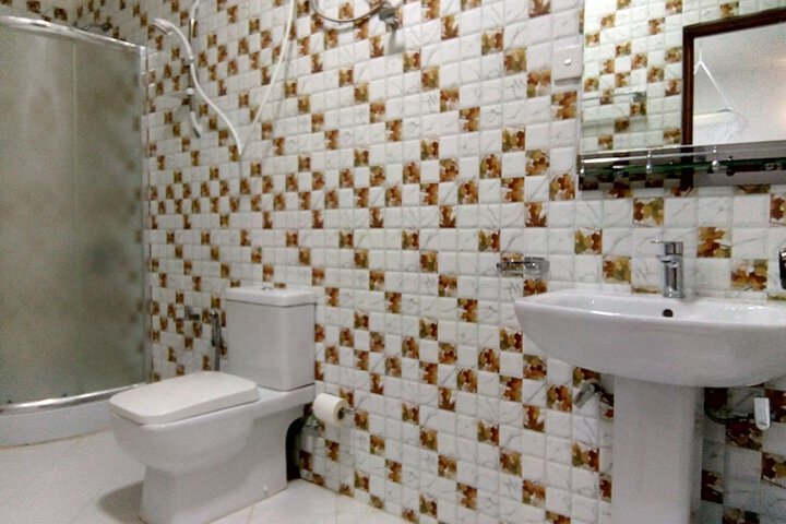 Room 9 of 9