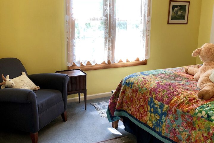 Room 4 of 39