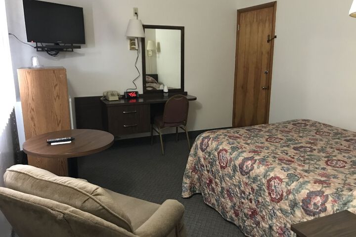 Room 3 of 52