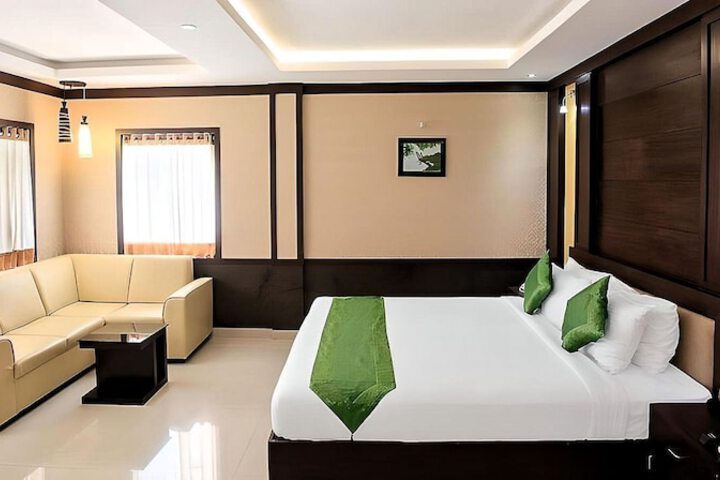 Room 4 of 19