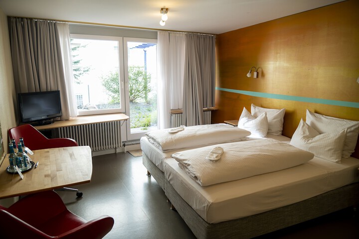 Room 28 of 81