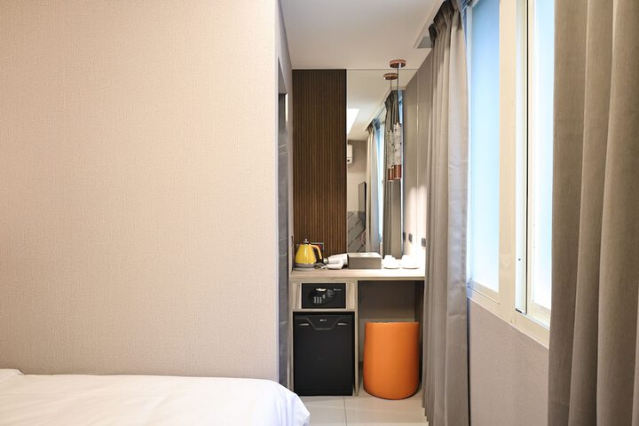 Room 3 of 22