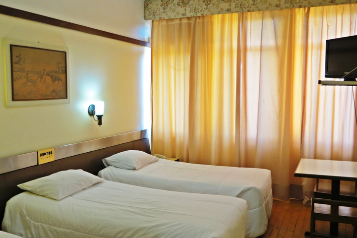 Room 42 of 42