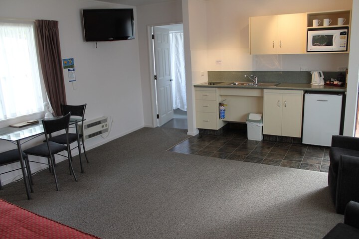 Room 25 of 51