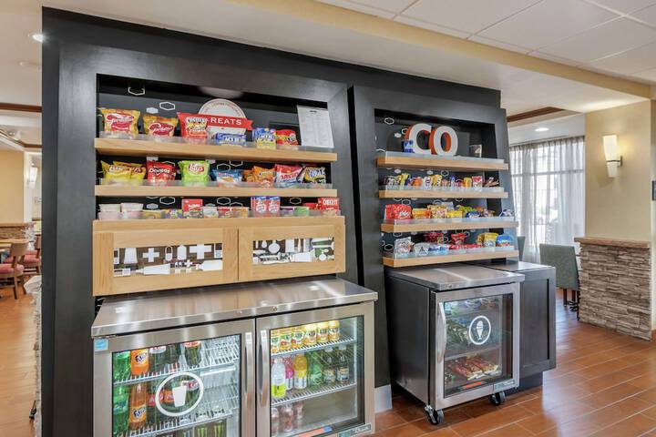 Snack bar