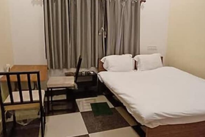 Room 6 of 19