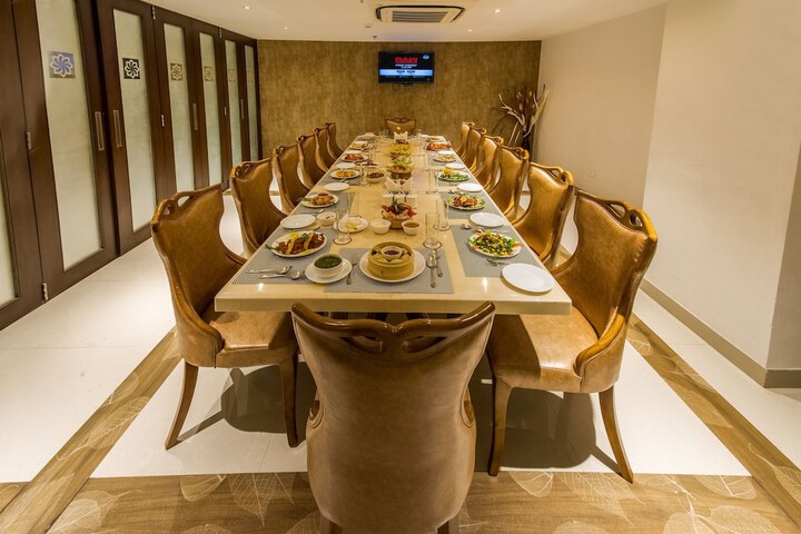 Dining 71 of 104