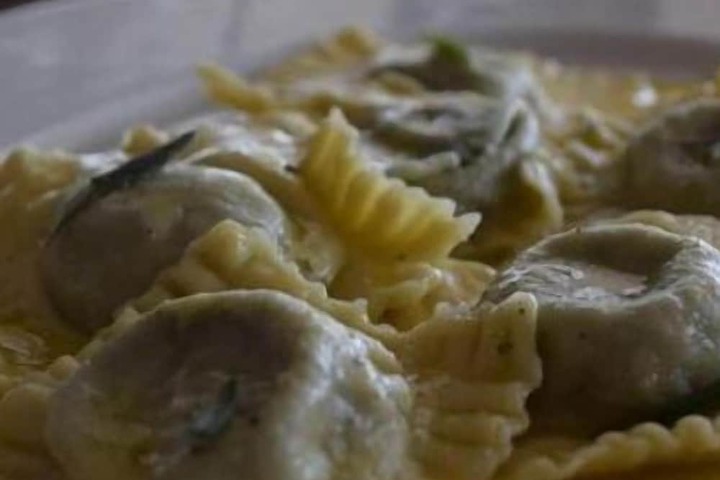 Dining 57 of 63