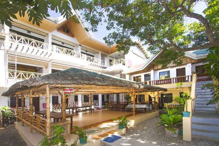 Rob and Freds Resort