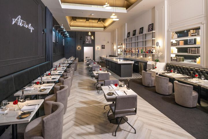 Dining 115 of 143